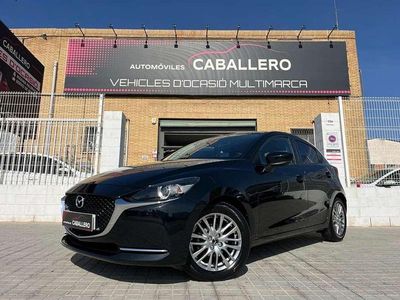 Usado Mazda 2 90 CV (66 kW) 2020 Negro Utilitario
