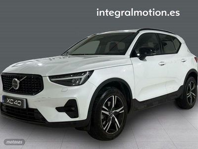 Blanco Usado 2024 Volvo XC40 Plus SUV | 39.500 €