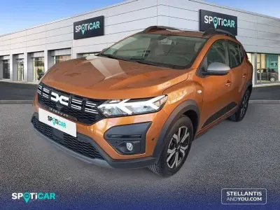 Usado Dacia Sandero Expression 91 CV (66 kW) 2023 Naranja Utilitario