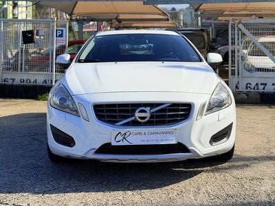 Usado Volvo V60 Kinetic 163 CV (119 kW) 2011 Blanco Familiar