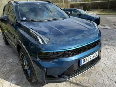 Azul Usado 2024 Lynk & Co 01 SUV | 26.890 € (Precio justo)