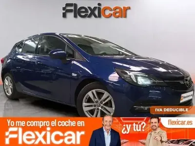 Usado Opel Astra Business Elegance 130 CV (95 kW) 2020 Azul Berlina