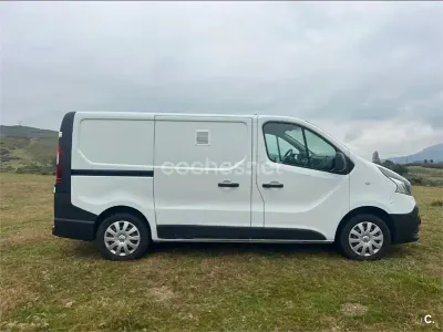 Begagnad Renault Trafic Business 120 HK (88 kW) 2019 Vit Minibuss