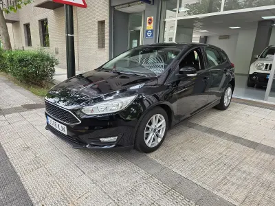 Usado Ford Focus Trend+ 125 CV (91 kW) 2018 Negro