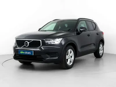 Usado Volvo XC40 Momentum 129 HP (94 kW) 2021 Preto SUV