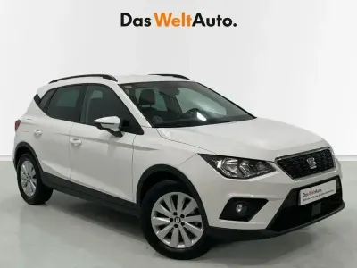 Usado Seat Arona Ecomotive 116 CV (85 kW) 2019 Blanco SUV
