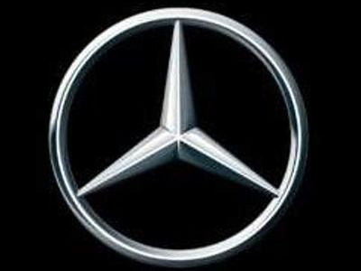 Usado Mercedes GLA200 AMG line 150 CV (110 kW) 2024 Gris / plateado SUV