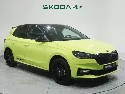 Usado Skoda Fabia 190 CV (139 kW) 2025 Verde Utilitario