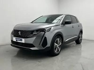 Usado Peugeot 3008 Allure 131 CV (96 kW) 2022 Gris SUV
