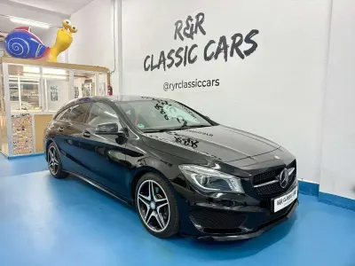Usado Mercedes C220 AMG line 177 CV (130 kW) 2015 Negro Familiar