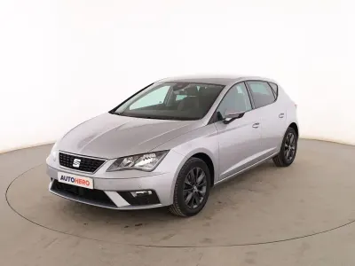 Usado Seat Leon Style 115 CV (84 kW) 2019 Gris Berlina