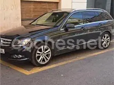Usado Mercedes C180 Avantgarde 120 CV (88 kW) 2011 Negro Familiar
