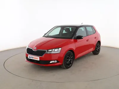 Usado Skoda Fabia Ambition 95 CV (69 kW) 2019 Rojo Utilitario