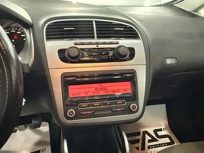 Usado Seat Altea Reference 125 CV (91 kW) 2010 Blanco Monovolumen