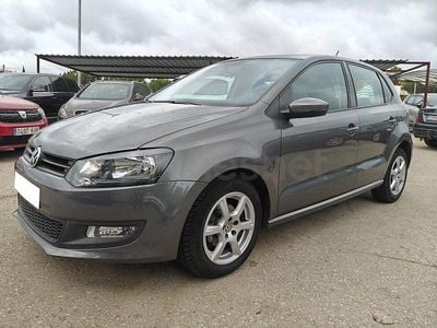 Usado VW Polo Advance 90 CV (66 kW) 2012 Gris / plata Utilitario