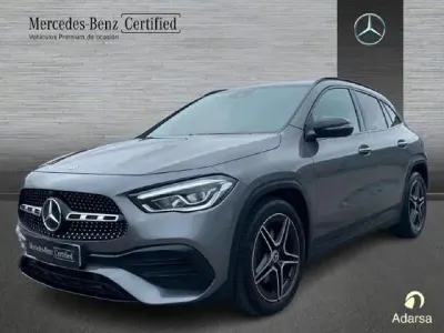 Usado Mercedes GLA200 163 CV (119 kW) 2022 Gris montaña SUV