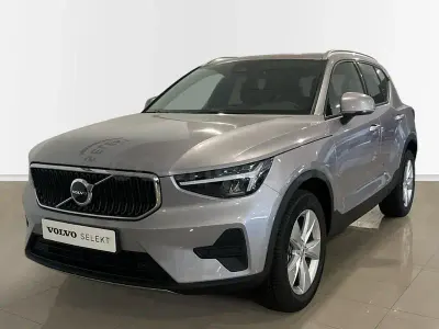 Nuevo Volvo XC40 Core 163 CV (119 kW) 2026 Gris / plata SUV