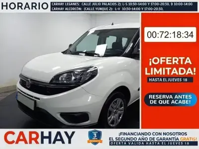 Usado Fiat Doblò Easy 120 CV (88 kW) 2021 Blanco Monovolumen
