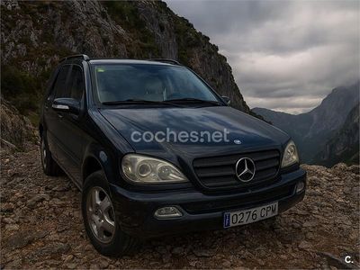 Azul Usado 2003 Mercedes ML270 SUV | 6400 € (Un poco caro)
