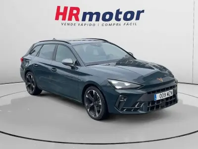 Usado Cupra Leon 150 CV (110 kW) 2025 Azul Familiar