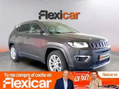 Usado Jeep Compass Limited 150 CV (110 kW) 2020 Gris SUV