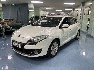 Blanco Usado 2012 Renault Mégane GrandTour Dynamique Familiar | 6500 € (Precio justo)