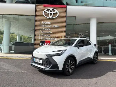Begagnad Toyota C-HR