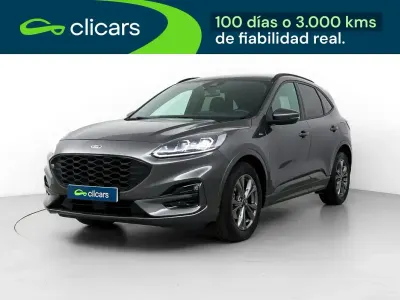 Usado Ford Kuga ST-Line 191 CV (140 kW) 2022 Gris / plata SUV