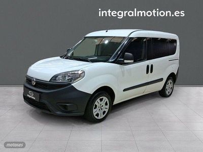 Usado Fiat Doblò 95 CV (69 kW) 2017 Blanco Monovolumen