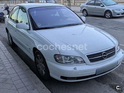 Blanco Usado 2000 Opel Omega Elegance Berlina | 3500 €