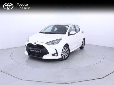 Usado Toyota Yaris Hybrid Active 116 CV (85 kW) 2022 Blanco Utilitario