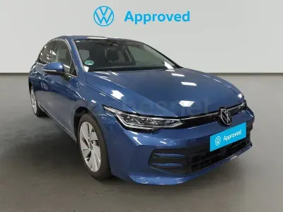 Usado VW Golf VIII 116 CV (85 kW) 2025 Azul Berlina