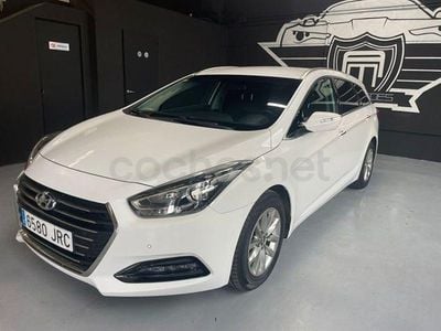 Usado Hyundai i40 141 CV (103 kW) 2016 Blanco Familiar