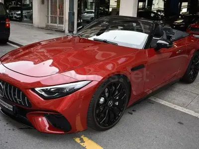 Usado Mercedes SL43 AMG AMG 381 CV (280 kW) 2023 Rojo Descapotable