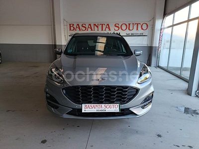 Gris / plata Usado 2022 Ford Kuga ST-Line SUV | 18.590 € (Caro)