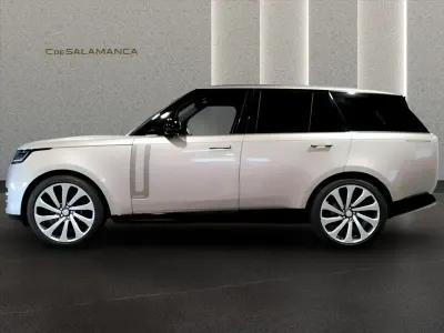 Usado Land Rover Range Rover Autobiography 350 CV (257 kW) 2023 Oro SUV