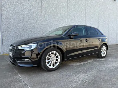Usado Audi A3 Attraction 105 CV (77 kW) 2013 Negro Berlina