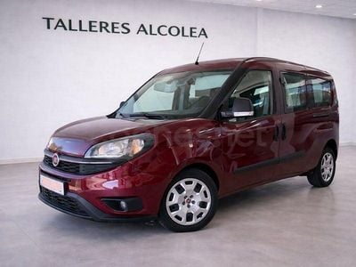 Usado Fiat Doblò Lounge 95 CV (69 kW) 2021 Granate Monovolumen
