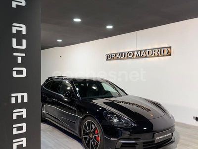 Porsche Panamera 4