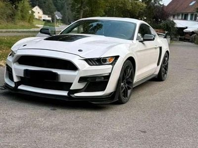 Blanco Usado 2017 Ford Mustang GT Coupe | 39.344 € (Un poco caro)