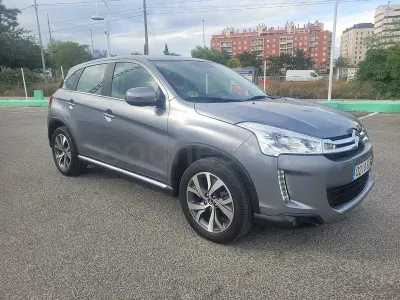 Käytetty Citroën C4 Aircross Exclusive 114 HP (83 kW) 2014 Harmaa Katumaasturi