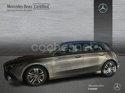 Usado Mercedes A180 116 CV (85 kW) 2024 Gris / plata Berlina