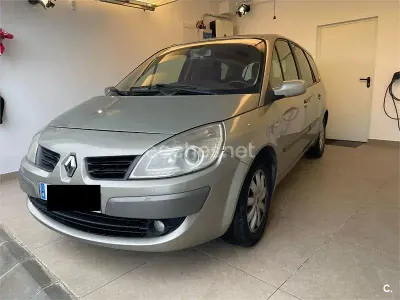 Usado Renault Scenic E-Tech Dynamique 130 CV (95 kW) 2007 Gris / plata Monovolumen