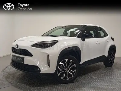 Usado Toyota Yaris Cross Active 116 CV (85 kW) 2022 Blanco SUV