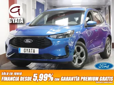 Usado Ford Kuga ST-Line 243 CV (178 kW) 2025 Azul SUV