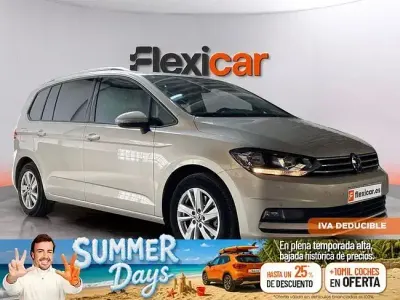 Usado VW Touran Life 150 CV (110 kW) 2024 Gris Monovolumen