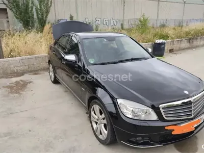 Usado Mercedes C180 Avantgarde 143 CV (105 kW) 2008 Negro Berlina