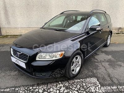 Usado Volvo V50 Momentum 109 CV (80 kW) 2009 Negro Familiar
