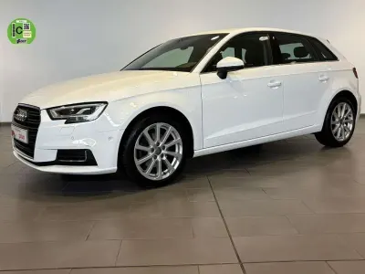 Usado Audi A3 Sportback Design 116 CV (85 kW) 2019 Blanco Utilitario