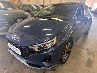 Usado Hyundai i20 100 CV (73 kW) 2025 Azul Berlina